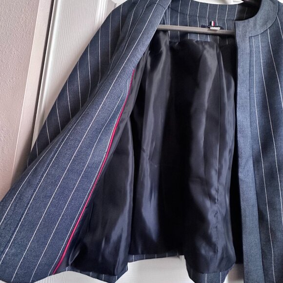 Women's Sz 6 Tommy Hilfiger Gray Pinstripe Open Front Cropped Collarless Blazer - Picture 6 of 10